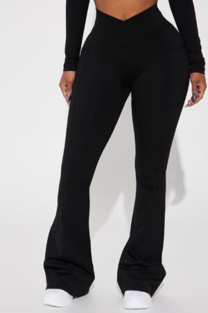 Leggings Activos Crossover de Cintura Alta en Negro