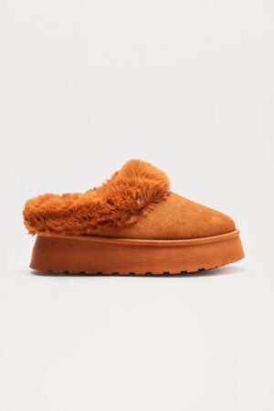 Botines con Borde de Piel Sintética en Tono Camel