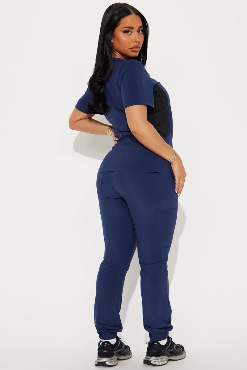 Conjunto de Uniforme Médico Bicolor con Joggers Ajustables - Image 16