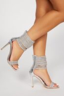 Sandalias con Tacón Ultra Alto y Detalles Brillantes