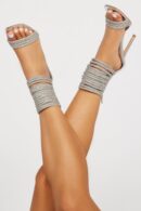 Sandalias con Tacón Ultra Alto y Detalles Brillantes
