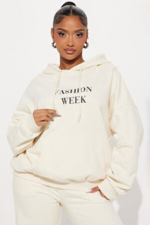 Conjunto Deportivo Fashion Week - Crema