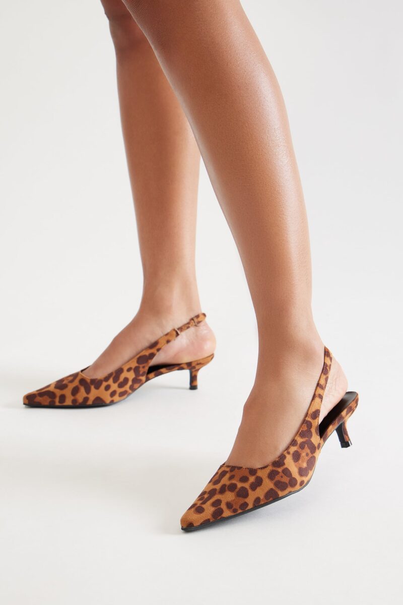 Zapatos de Tacón Bajo Estilo Gatito con Hebilla Ajustable - Leopardo - Image 4