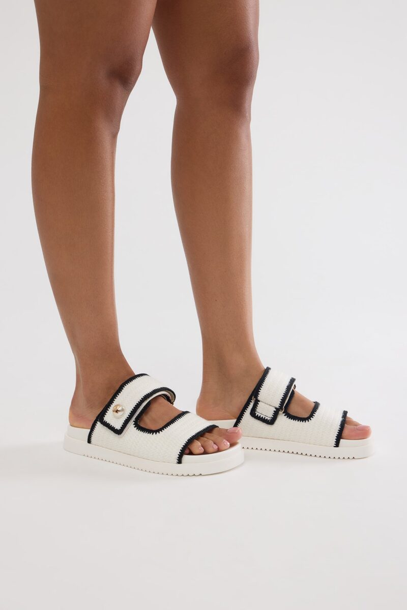 Sandalias Planas de Raffia con Detalles de Perlas - Image 8
