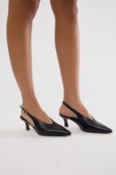 Zapatos de Tacón Bajo y Punta Fina con Correa Trasera - Blanco