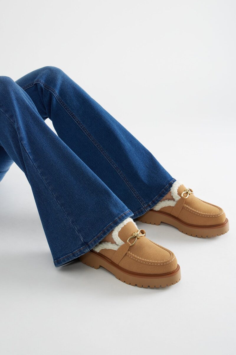 Pantuflas con Plataforma y Detalles Metálicos - Image 4