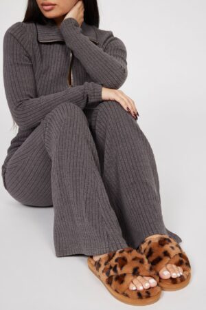 Pantuflas Cómodas con Diseño de Leopardo y Tira Cruzada