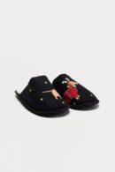 Pantuflas con Estampado de Perritos en Tonos Tierra