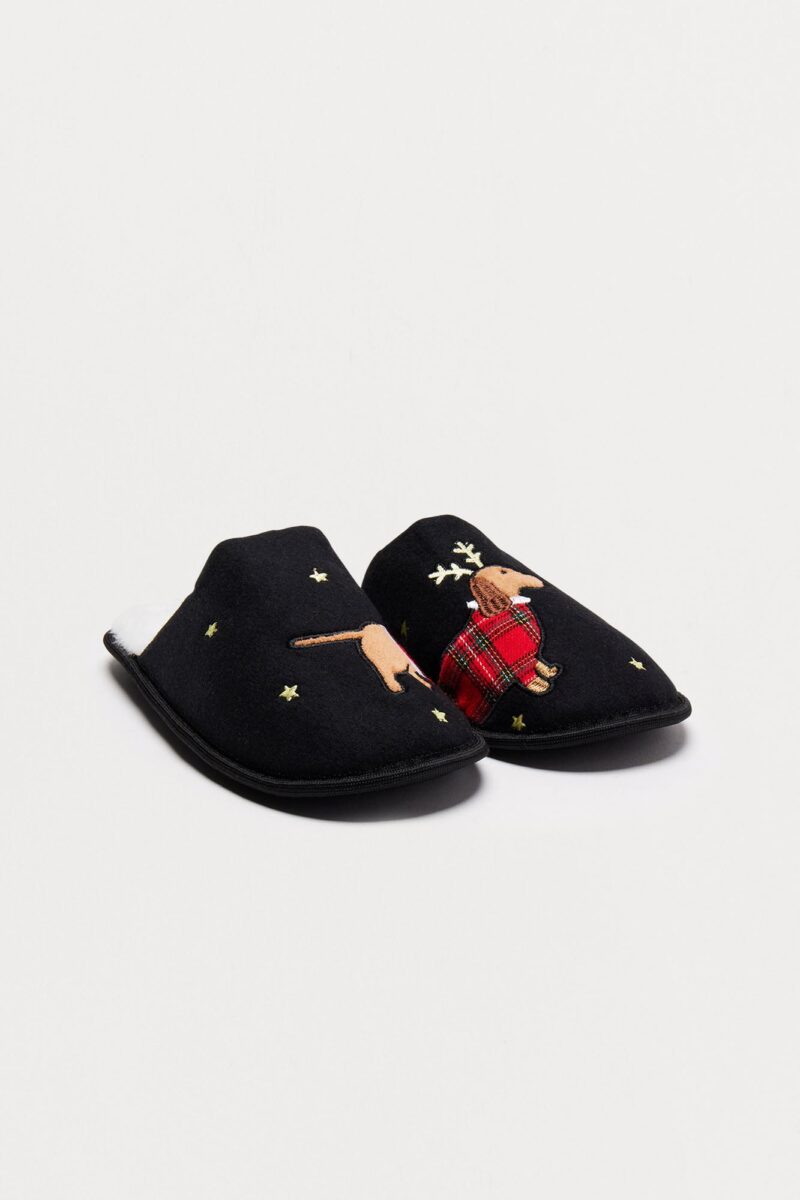 Pantuflas con Estampado de Perritos en Tonos Tierra - Image 2