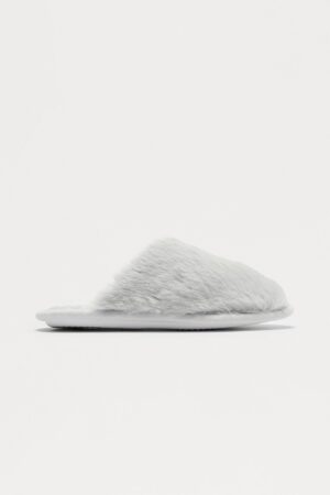 Pantuflas Cerradas de Pelo Sintético - Gris