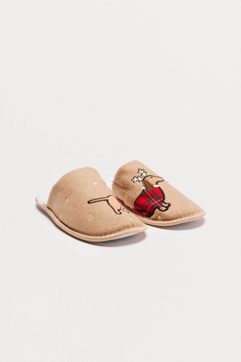 Pantuflas con Estampado de Perritos en Tonos Tierra - Image 11