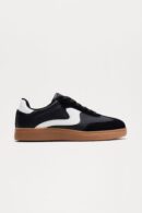 Zapatillas Deportivas Bajas con Cordones en Celeste