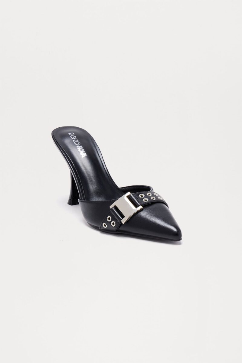 Zapatos de Tacón Alto Diseño Bicolor con Detalles Metálicos - Image 6