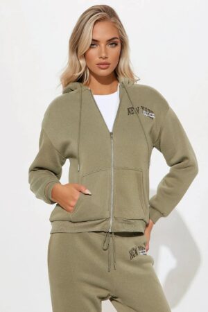 Conjunto Jogger Sherpa de Cremallera y Cintura Elástica Bordada