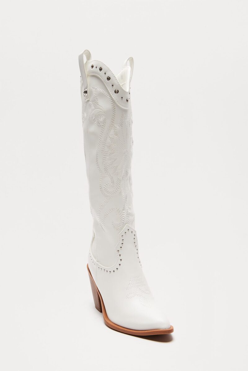 Botas Vaqueras con Tachuelas y Tacón Alto - Image 7