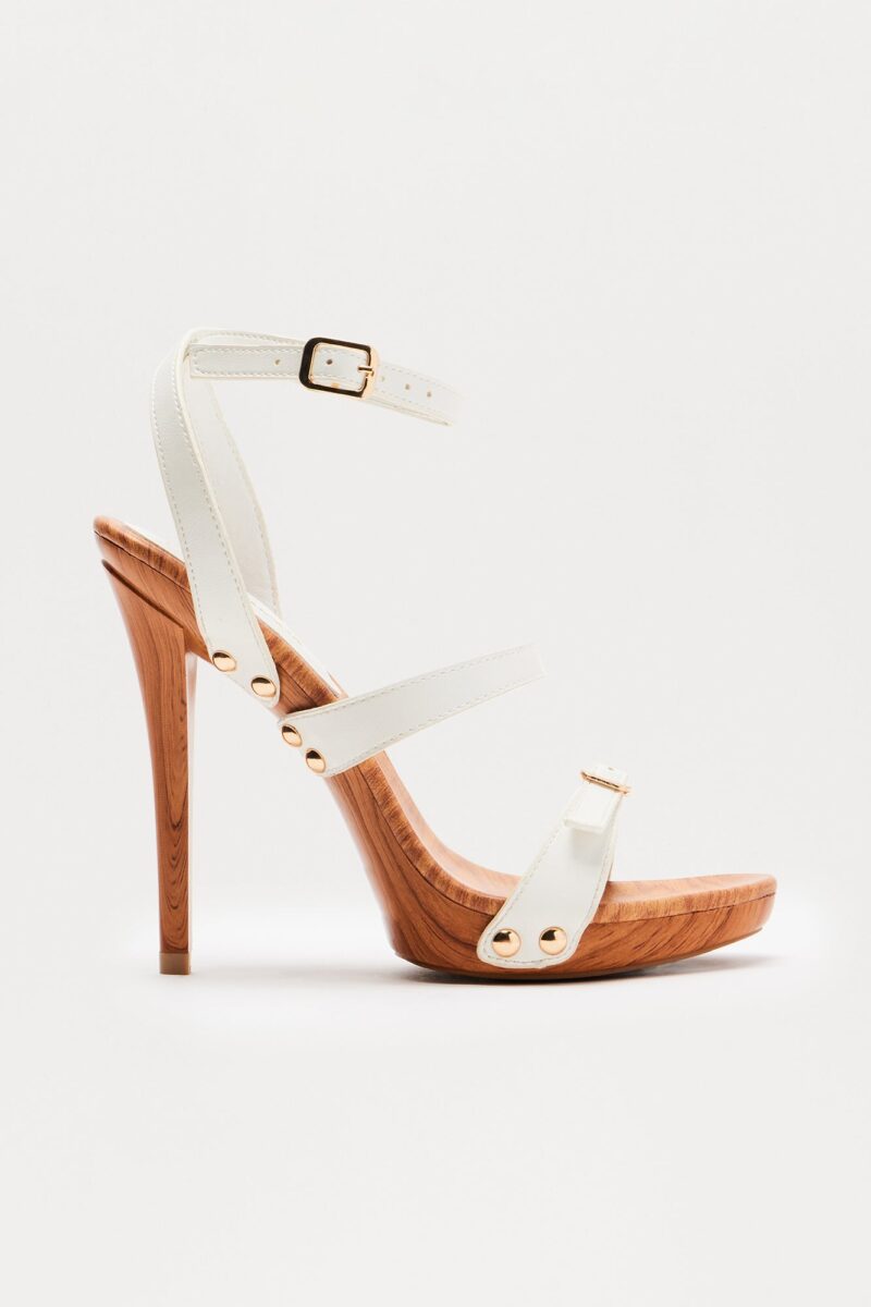 Sandalias de Tacón Ultra Alto con Detalles de Tachas - Image 5