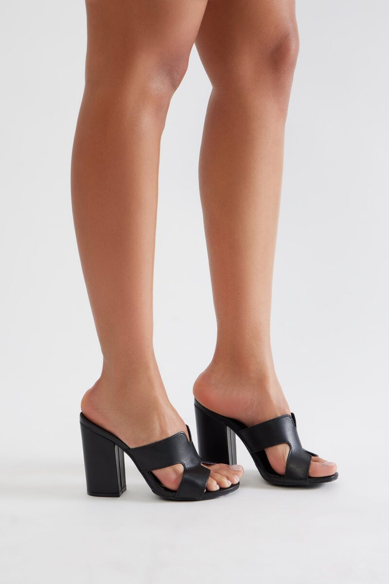 Mules con Tacón de 9 cm en Color Negro - Image 2