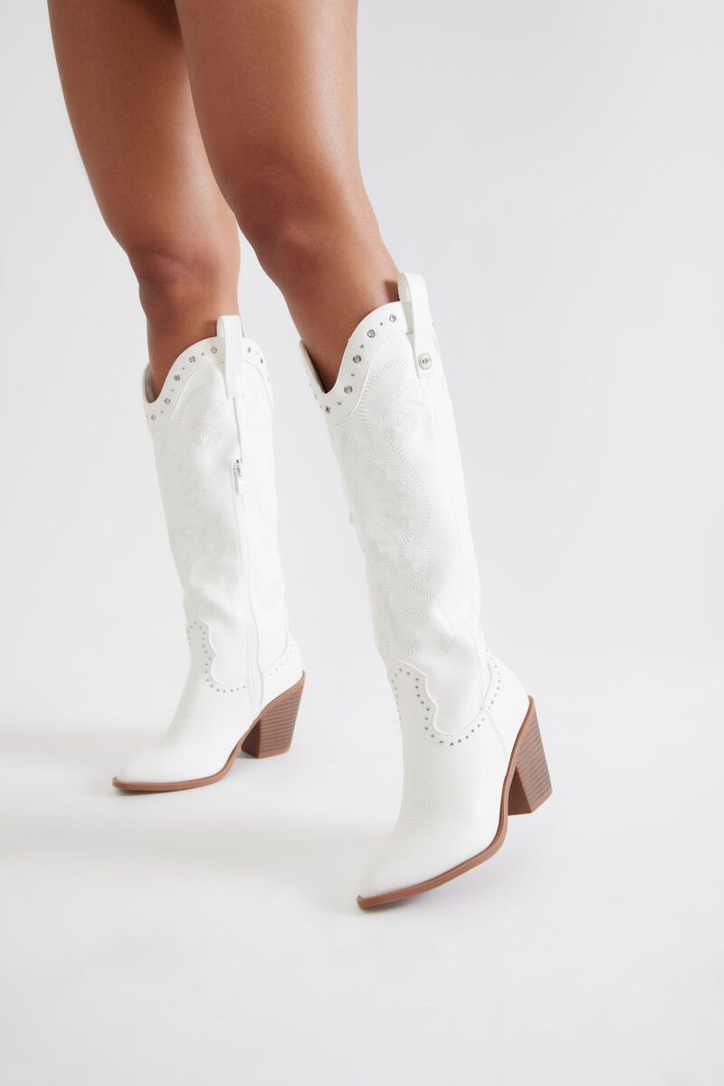 Botas Vaqueras con Tachuelas y Tacón Alto - Image 8