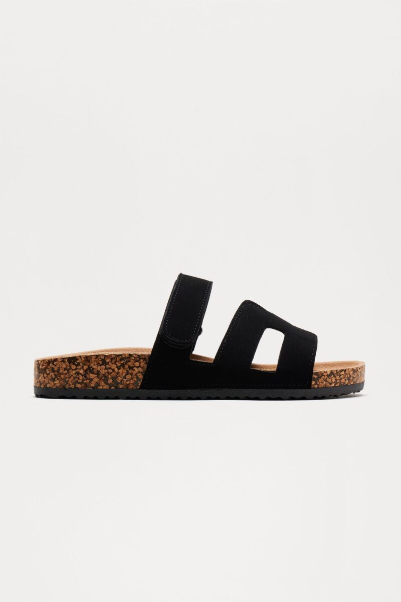 Sandalias de Corcho Planas en Blanco - Image 3
