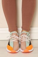 Zapatillas Urbanas Bajas de Encaje en Naranja