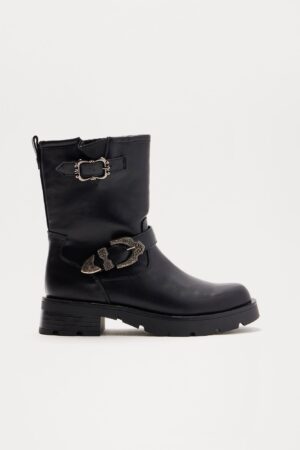 Botines Callum con Hebilla y Tacón Bajo - Negro